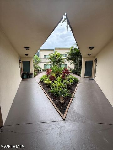 1730 Bald Eagle DR A, Naples, FL 34105