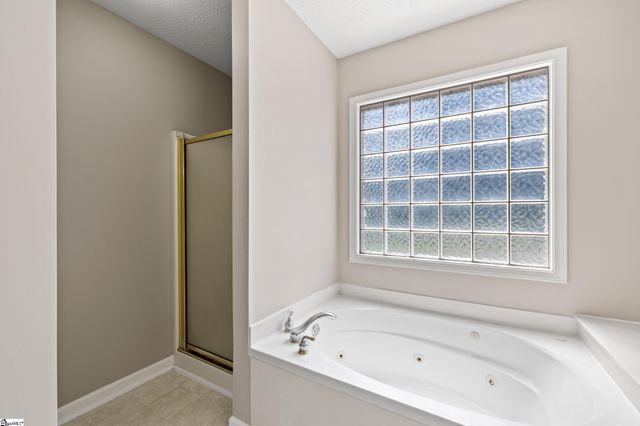 200 Holly Chase Drive, Piedmont, SC 29673