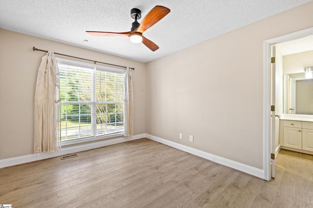 200 Holly Chase Drive, Piedmont, SC 29673