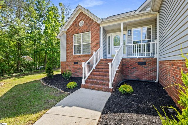 200 Holly Chase Drive, Piedmont, SC 29673