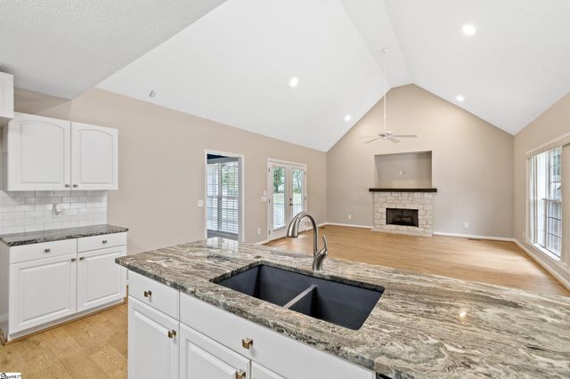 200 Holly Chase Drive, Piedmont, SC 29673