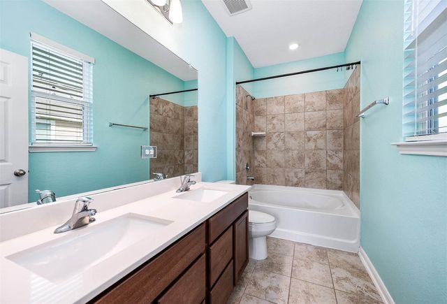 5832 Bluebonnet Lane, Rosenberg, TX 77469