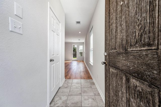 5832 Bluebonnet Lane, Rosenberg, TX 77469
