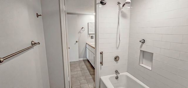 1220 Chamberlain Dr Apt 4, Memphis, TN 38119