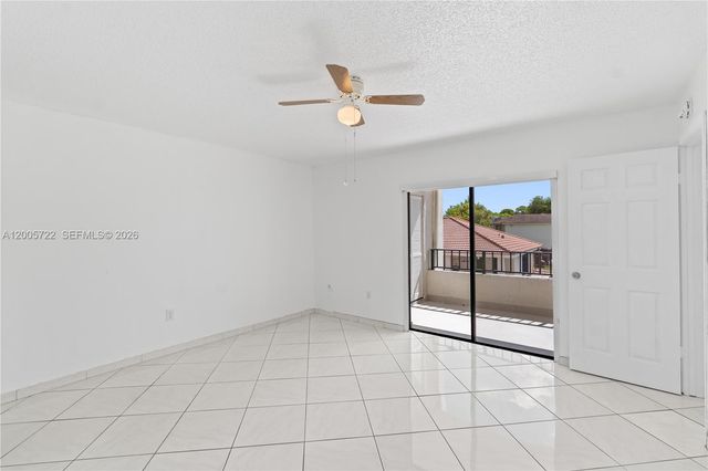 10877 NW 7th St 21-35, Miami, FL 33172