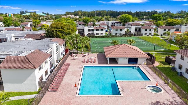 10877 NW 7th St 21-35, Miami, FL 33172