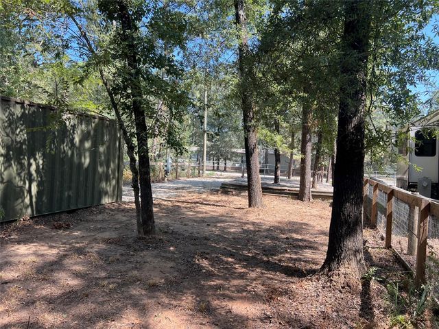 595 Alta Vista Drive, Livingston, TX 77351