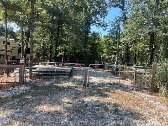 595 Alta Vista Drive, Livingston, TX 77351