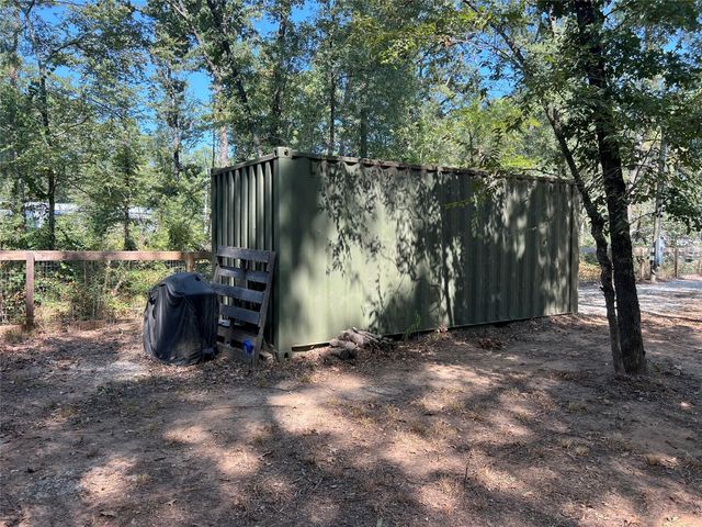 595 Alta Vista Drive, Livingston, TX 77351