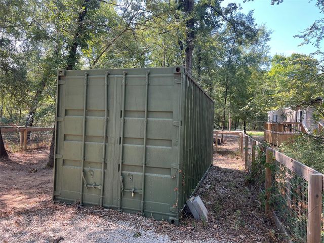 595 Alta Vista Drive, Livingston, TX 77351