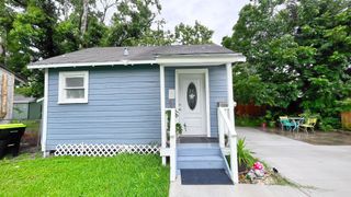 1808 Nichols Avenue, Bay City, TX 77414