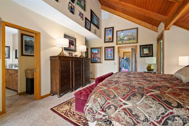 266 Hawks Crest Drive, Waynesville, NC 28786