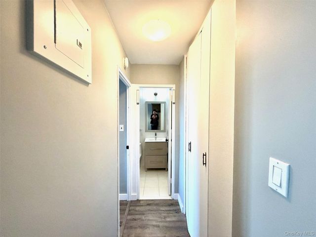 61-20 Grand Central Parkway A1008, Forest Hills, NY 11375