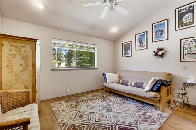 18310 Gray Oak Dr, Rough And Ready, CA 95975