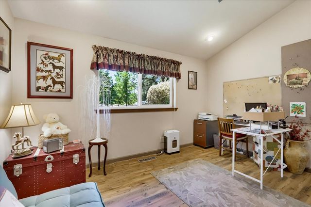 18310 Gray Oak Dr, Rough And Ready, CA 95975