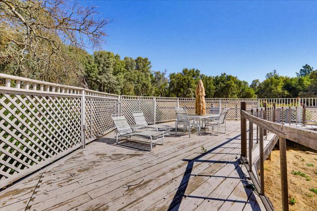 18310 Gray Oak Dr, Rough And Ready, CA 95975