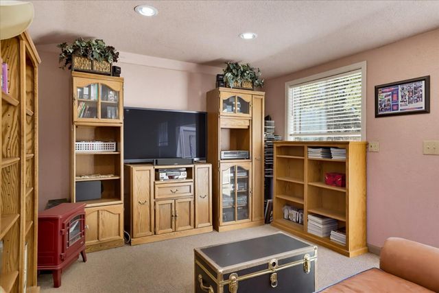 18310 Gray Oak Dr, Rough And Ready, CA 95975