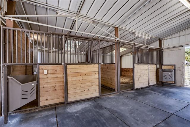 18310 Gray Oak Dr, Rough And Ready, CA 95975