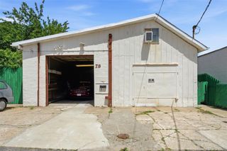 78 Auburn Street, Lindenhurst, NY 11757