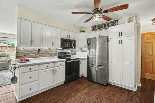 15 Enlow Court, Battle Creek, MI 49015