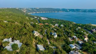 13906 Skyline DR, Austin, TX 78732