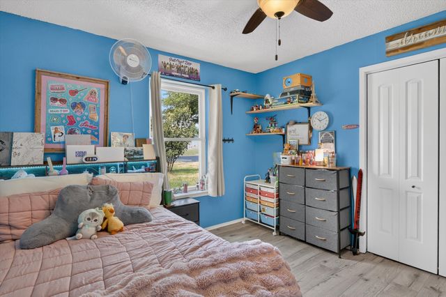 324 N Heights Drive, Crowley, TX 76036