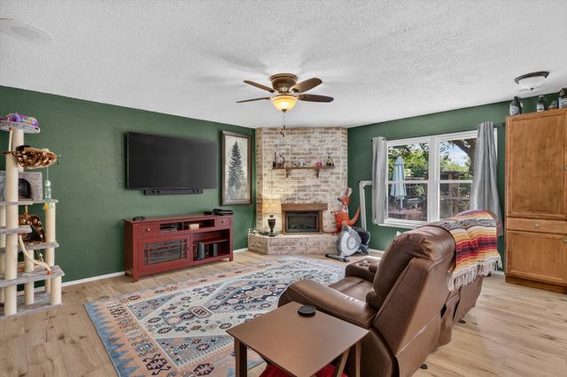 324 N Heights Drive, Crowley, TX 76036
