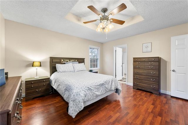 17139 SE State Route Y Highway, Dearborn, MO 64439