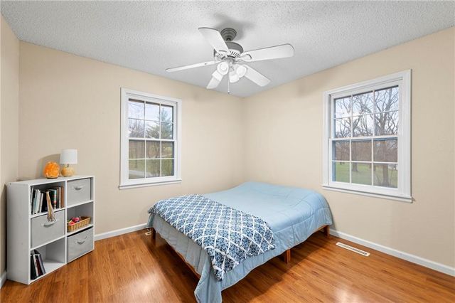 17139 SE State Route Y Highway, Dearborn, MO 64439