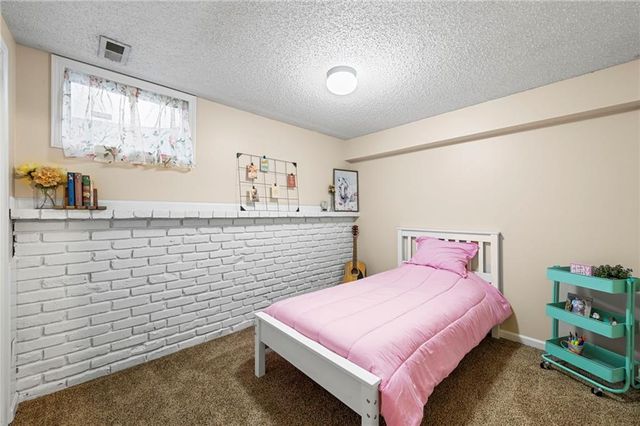 17139 SE State Route Y Highway, Dearborn, MO 64439