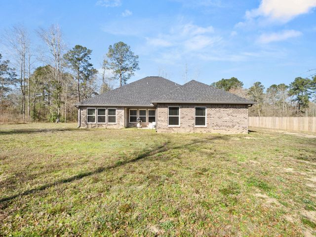 131 Landrum, Leesville, LA 71446