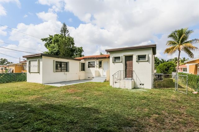 1078 NE 157th St, North Miami Beach, FL 33162