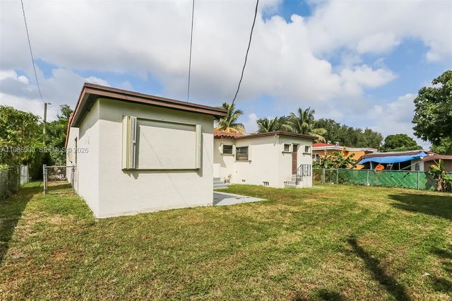 1078 NE 157th St, North Miami Beach, FL 33162