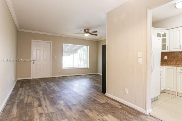 1078 NE 157th St, North Miami Beach, FL 33162