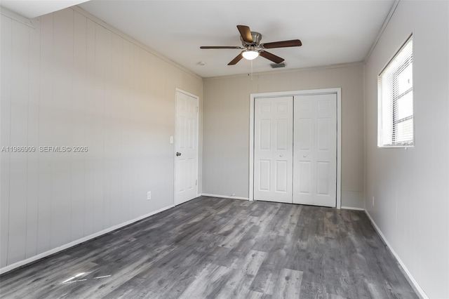 1078 NE 157th St, North Miami Beach, FL 33162