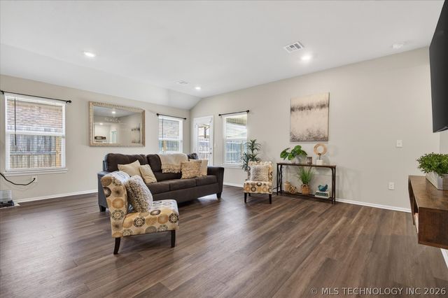 3205 Rushmore Street, Bartlesville, OK 74006