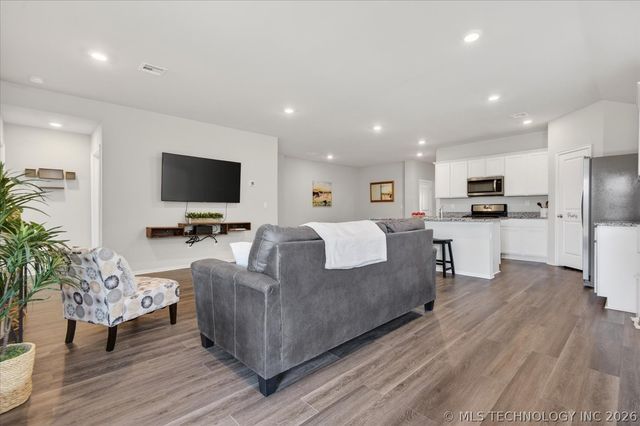 3205 Rushmore Street, Bartlesville, OK 74006