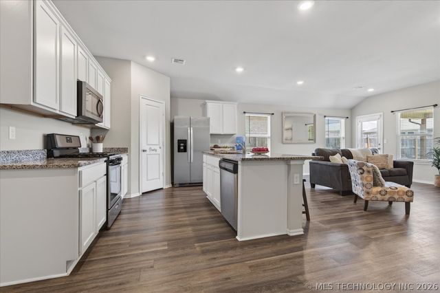 3205 Rushmore Street, Bartlesville, OK 74006