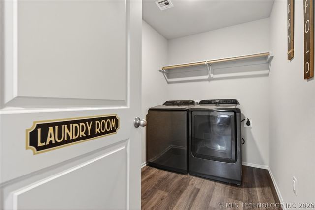 3205 Rushmore Street, Bartlesville, OK 74006