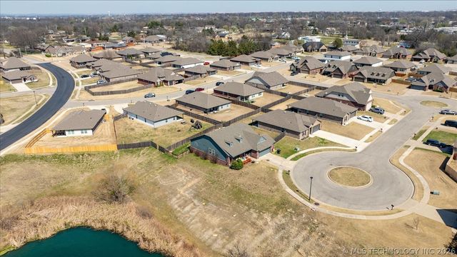 3205 Rushmore Street, Bartlesville, OK 74006