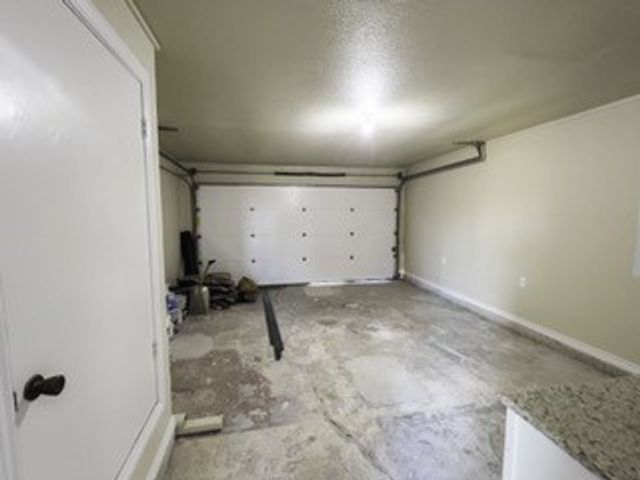 807 Crockett Street, Midlothian, TX 76065