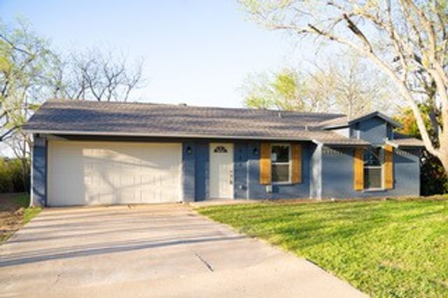 807 Crockett Street, Midlothian, TX 76065
