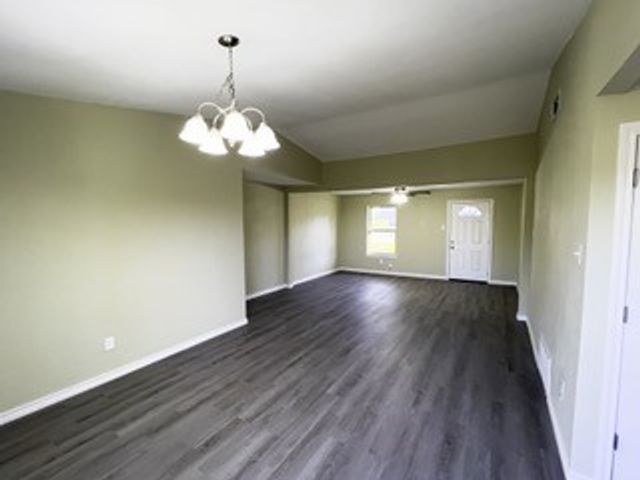 807 Crockett Street, Midlothian, TX 76065