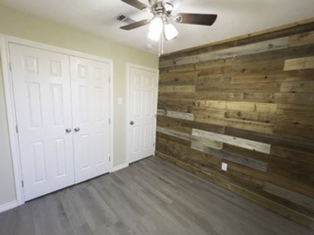 807 Crockett Street, Midlothian, TX 76065