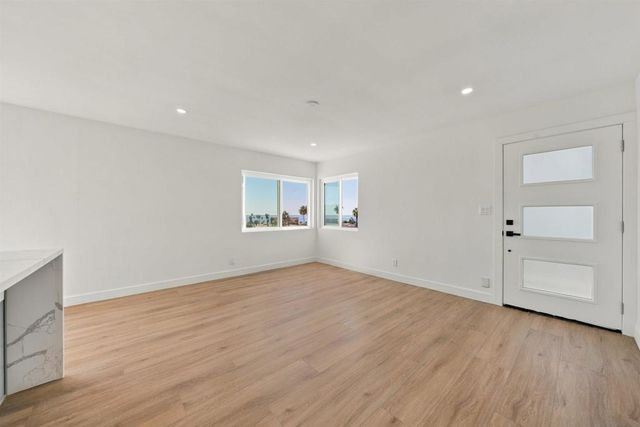 4768 72 Coronado Avenue, San Diego, CA 92107