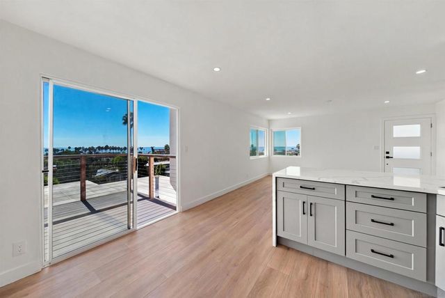 4768 72 Coronado Avenue, San Diego, CA 92107