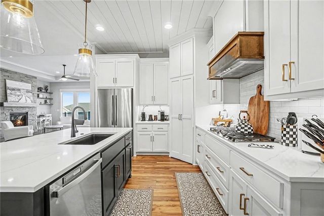 16590 NW 124 Street, Platte City, MO 64079