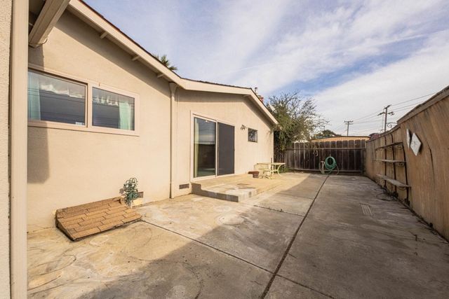 24 Saint Francis Way, Salinas, CA 93906