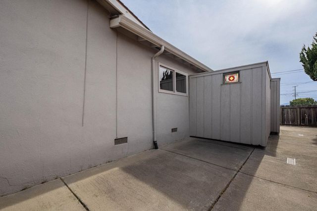 24 Saint Francis Way, Salinas, CA 93906