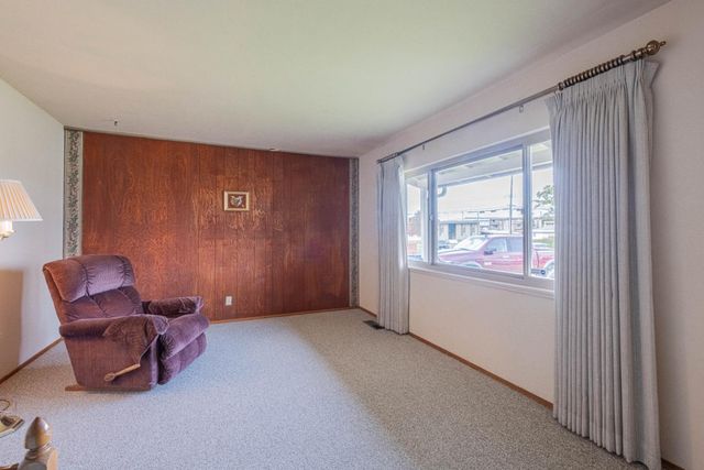 24 Saint Francis Way, Salinas, CA 93906